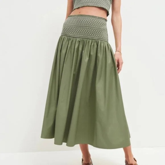 Reformation Haven Skirt in Artichoke Size Small - Picture 3 of 12